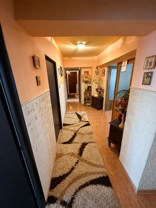 Vand apartament 4 camere calea rahovei Sebastian
