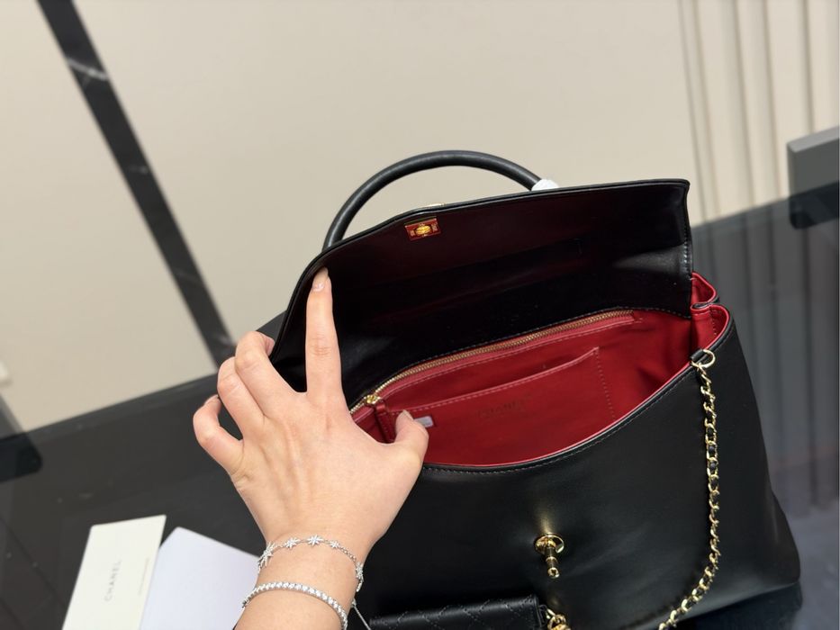 Geanta Chanel piele