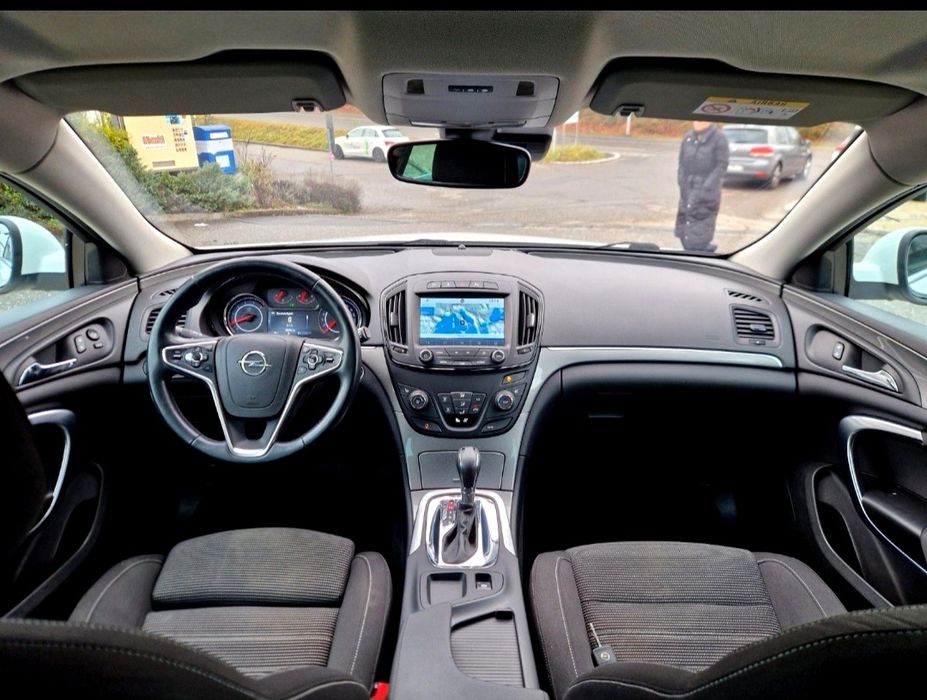 Opel Insignia - An 2016 -Diesel 1.6 - Automat