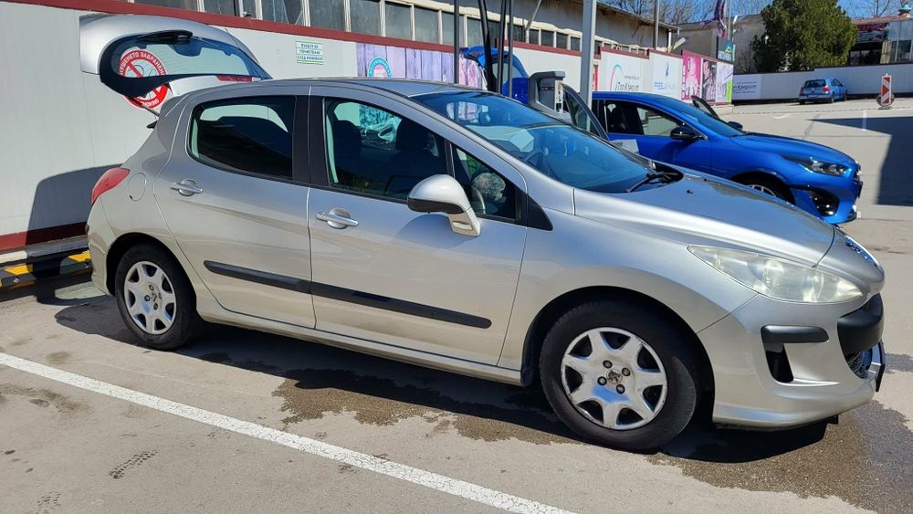 Peugeot 308 1.6HDI 90к.с.  2008