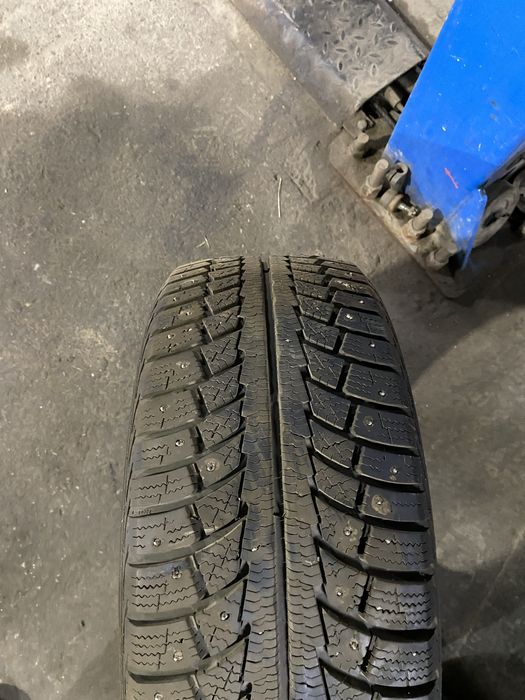 Продам шины зимние