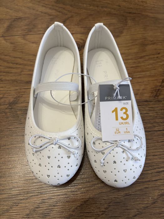 Детски пантофи 32 номер . Нови