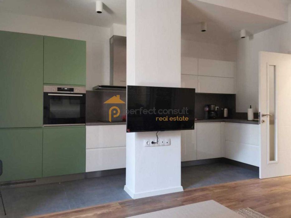 Дава се под наем Тристаен апартамент в Пловдив, Христо Смирненски - 100 кв.м за 950 € - Снимка #3