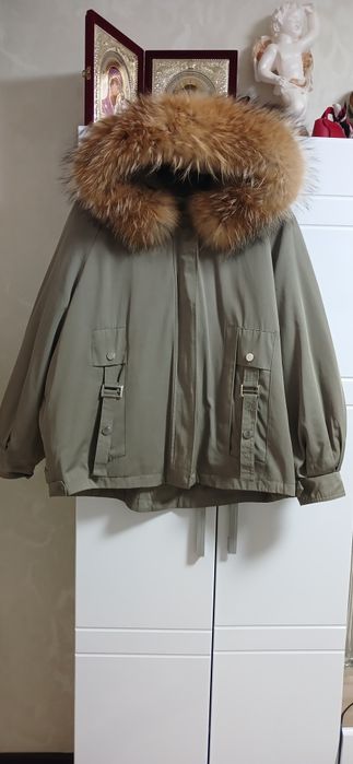 Продам парку состояние идеальное