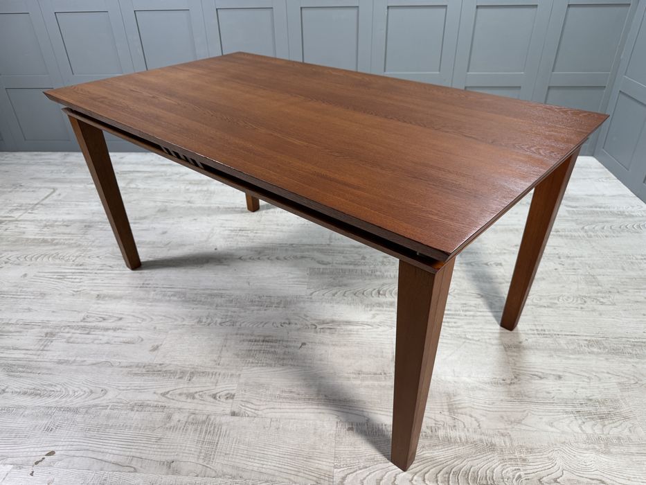 Трапезна маса комплект със столове Н168