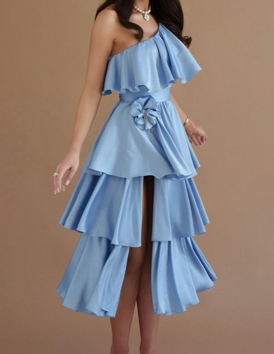 Rochie eleganta noua cu eticheta marimea m