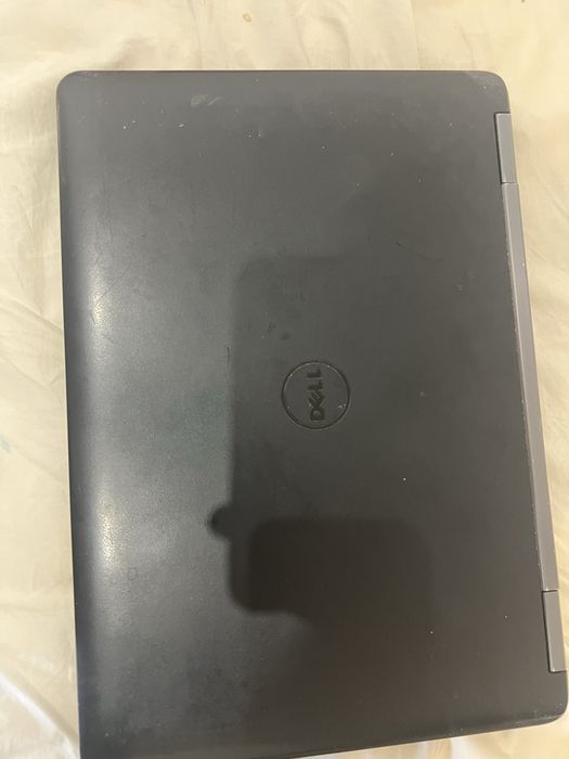 Dell ноутбук, не в рабочем состоянии