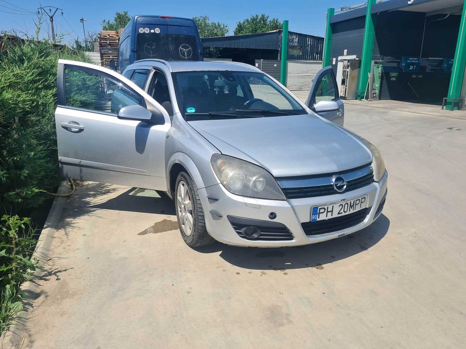 Mașina Opel Astra H de vânzare