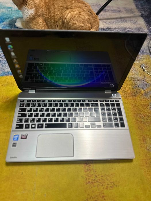Laptop Toshiba P50-b, i7 gen 4, 2 gb dedicat , hdd 1 tb