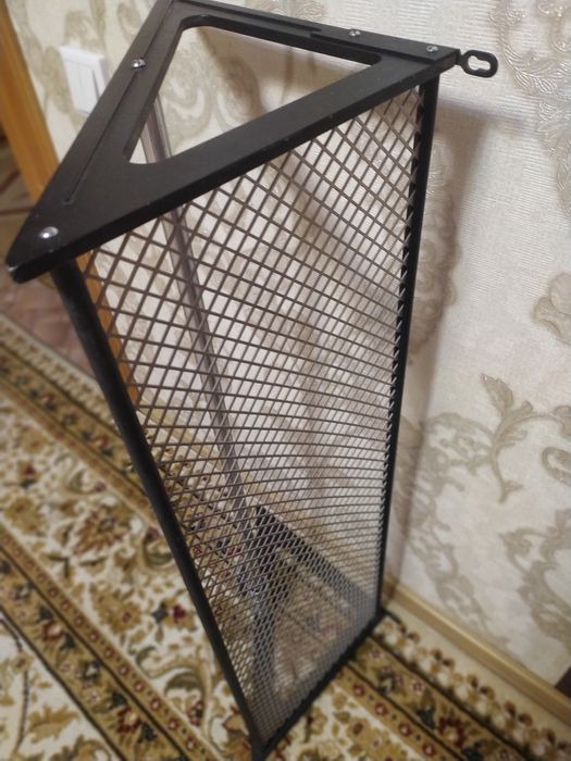 Продам вешалку настенную