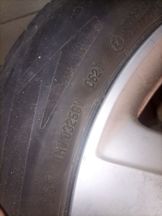 Vând 4 roți originale Audi