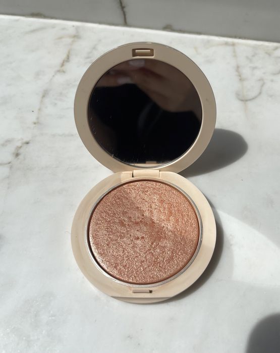 Оригинални маркови гримове:Dior,,huda beauty,nar.mac и др