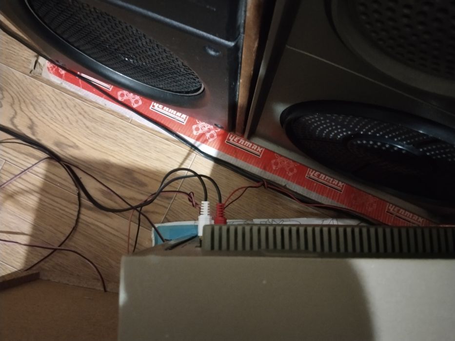 Музыкальный центр LG колонки