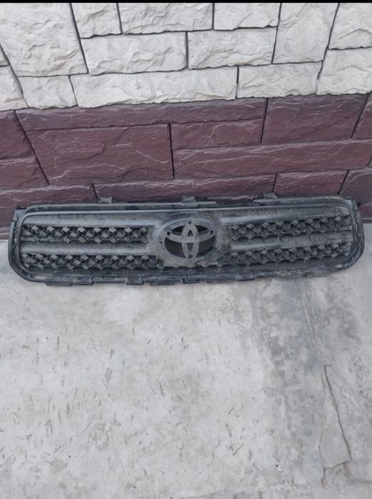 Продам решётку радиатора