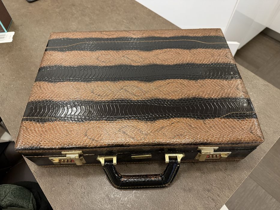 Комплект прибори - 72 части, Чисто нов