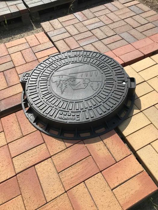 Люк канализационный пластиковый. Дождеприемник, лоток, пескоуловитель.