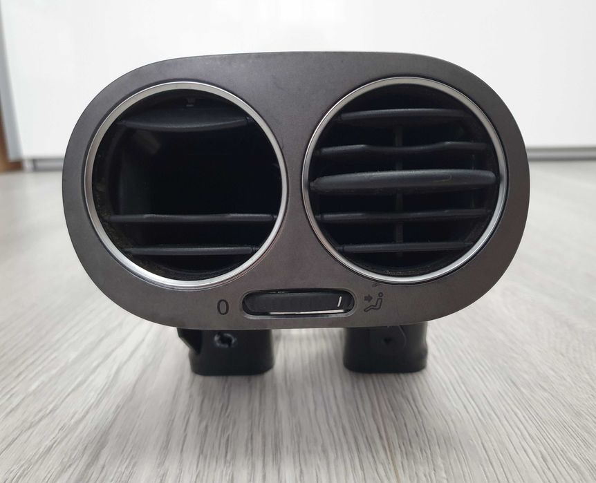 Grila ventilatie spate VW Golf 6 plus, 5M0 819 203 F