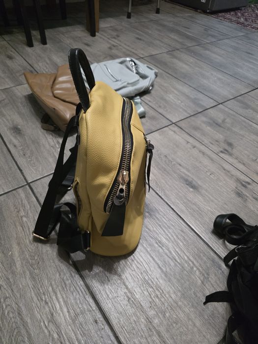 Дамски раници- използвани