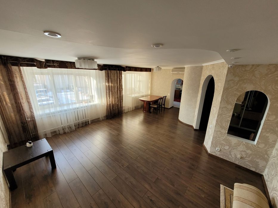 4 комнатная квартира