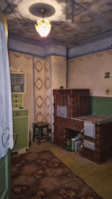 Casă tradițională + curte generoasă de vânzare – Ribița, Hunedoara