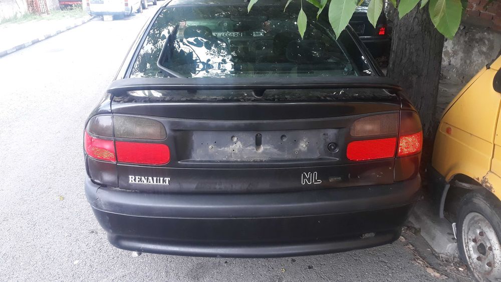 Рено  лагуна   1.8