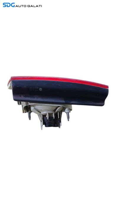 Stop Lampa Tripla Dreapta Led de pe Haion Volkswagen Jetta 3 2005 - 2010 Cod 1K5945094 [L7950]