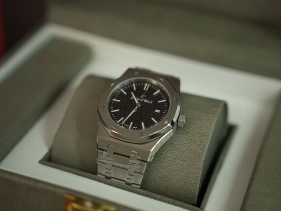 ЧИСТО НОВ audemars piguet royal oak + Hermes гривна