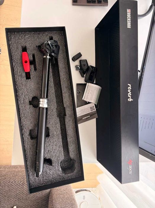 Dropper post Rockshox Reverb AXS 30.9 / 31.6 / 34.9 150mm travel