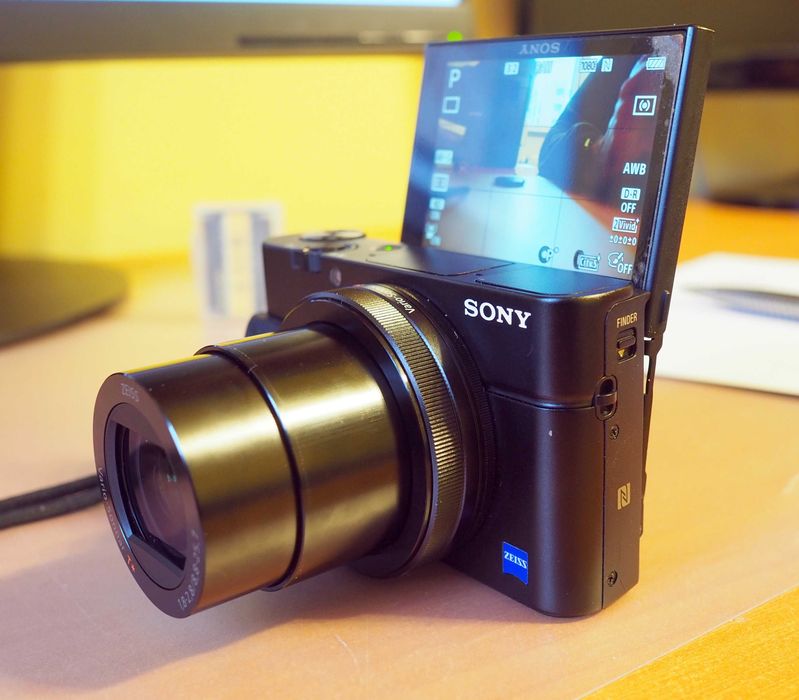 Sony RX100 iii camera compacta premium