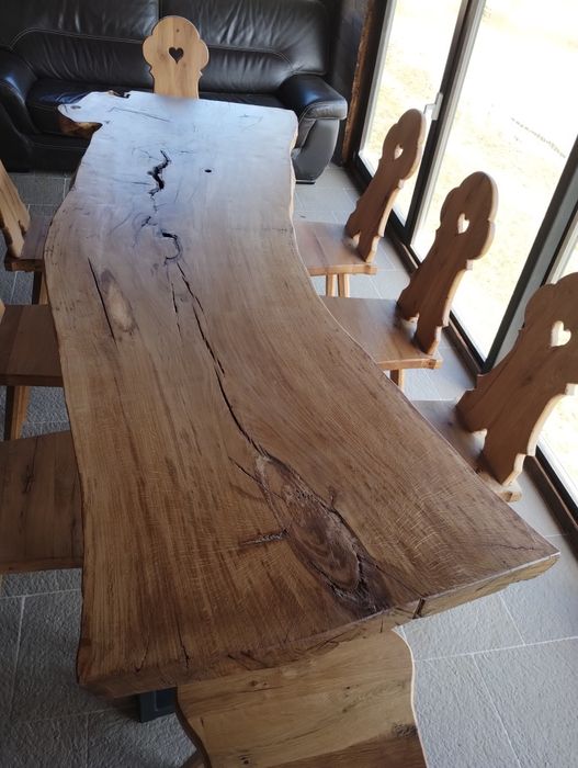 Masa din lemn masiv de stejar dintr-o bucată