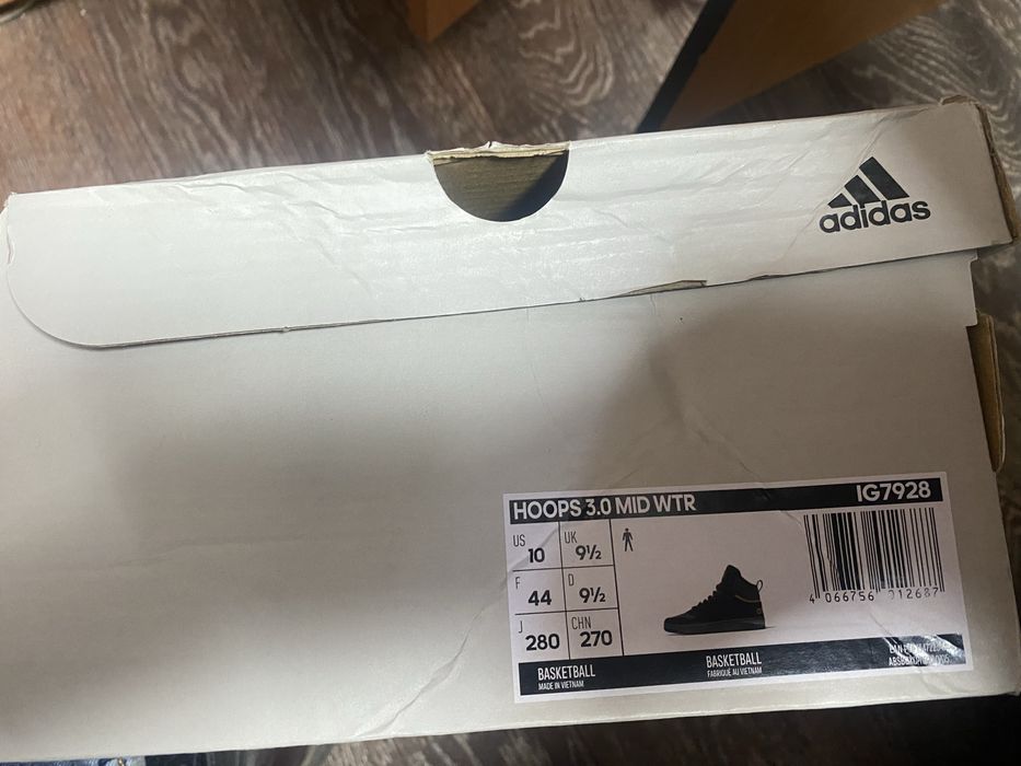 Кроссовки Adidas Hoops 3.0