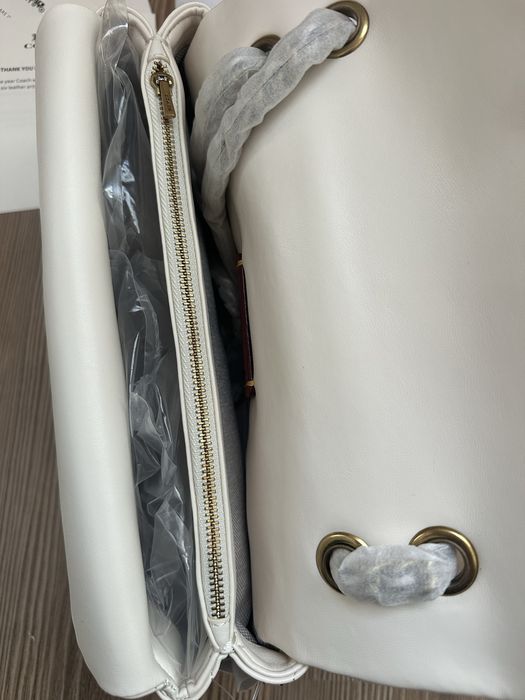 Дамска чанта Tabby Shoulder Bag 26 в бял цвят