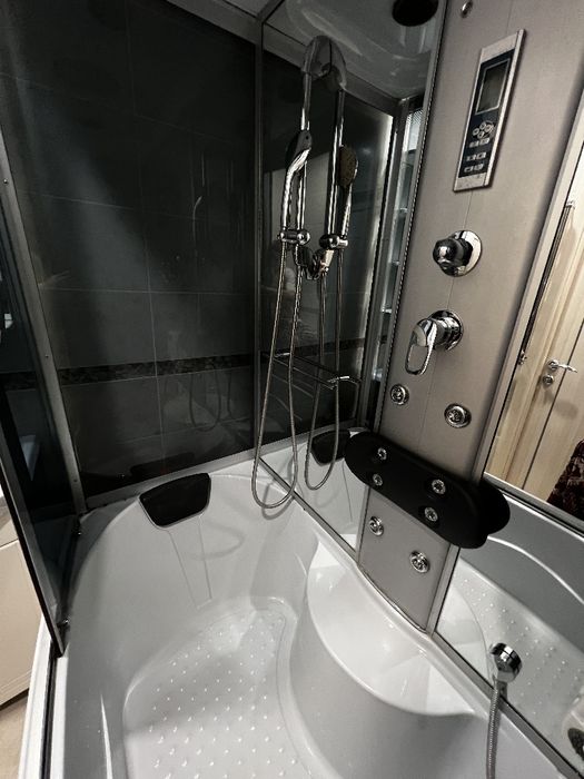 Душевая кабина с ванной б/у