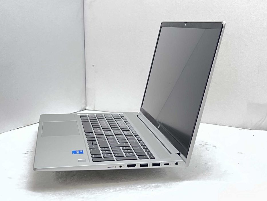 Реновиран лаптоп HP ProBook 650 G8 15.6 i5-1135G7 16GB 260GB