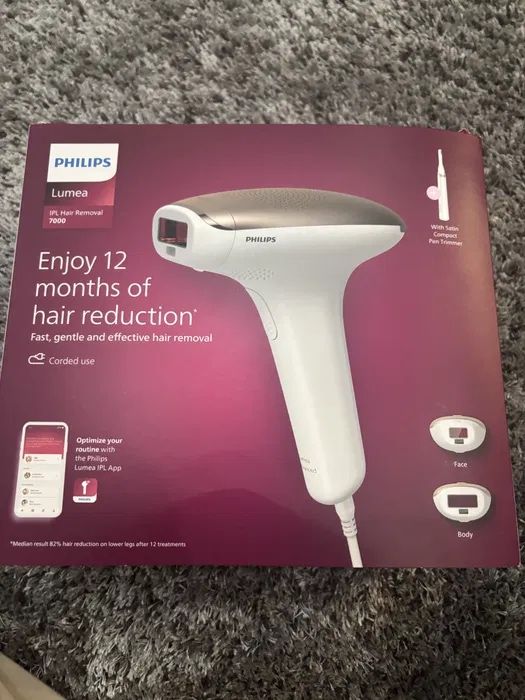 Чисто нов - Фотоепилатор Philips Lumea Series 7000 BRI921/00