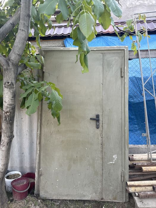 Дверь срочно продается