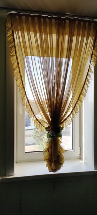 Тюль на кухню цвет горчица