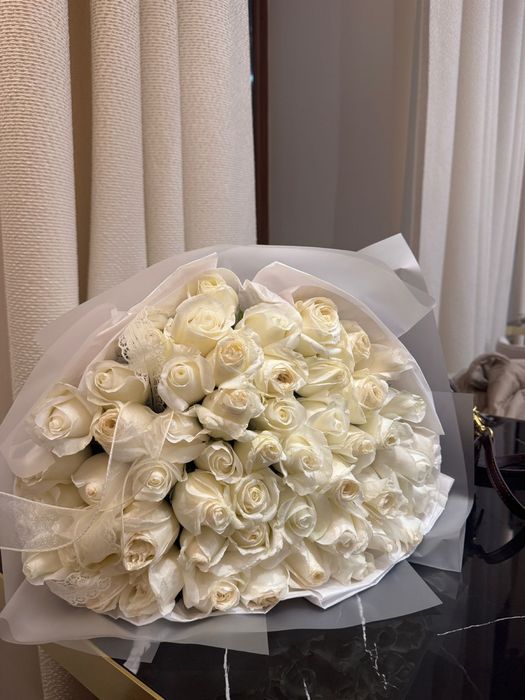 Букет 51 роза ақ семей