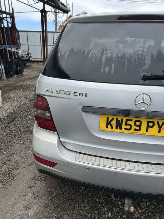 Haion Cu Luneta Mercedes ML W164 Facelift 2008 - 2011 SUV 4 Usi GRI (1219)