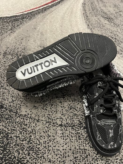 Lv skate crystal black