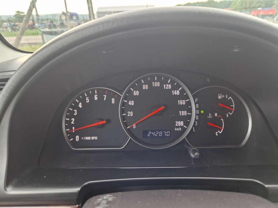 Suzuki Grand Vitara XL7,  7 locuri 4x4 2.7 Benzină V6
