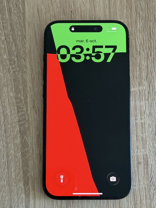 Iphone 15 pro stare foarte buna