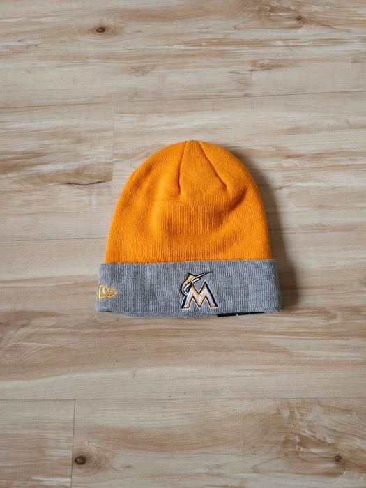 Оригинална дамска зимна шапка New Era x Miami Marlins MLB