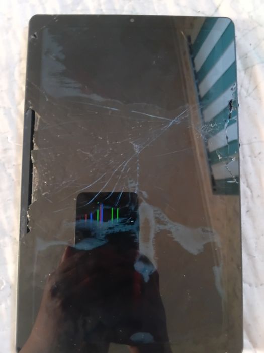 Продам планшет леново таб м9