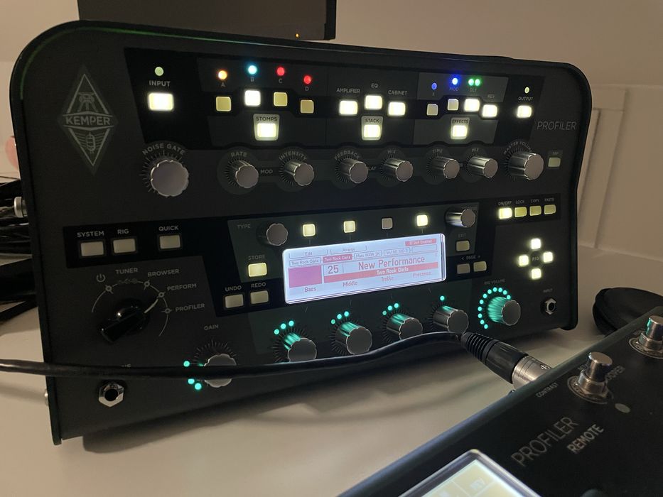 Kemper Profiler (Head, Remote, Gigbag Gator)