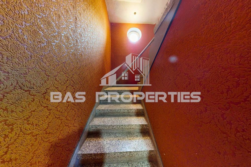 Къща в София-с.Мрамор площ 265