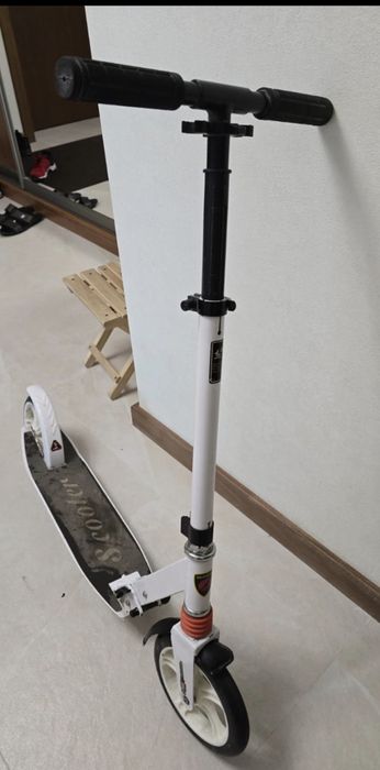 Самокат двухколесный