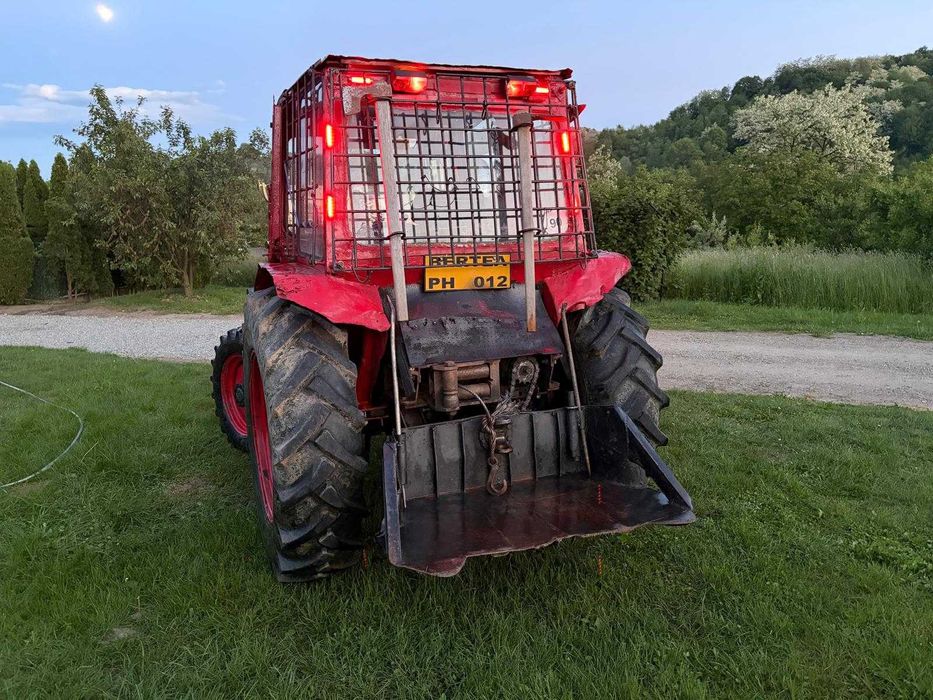 TRACTOR U445DTC + încărcător frontal + troliu