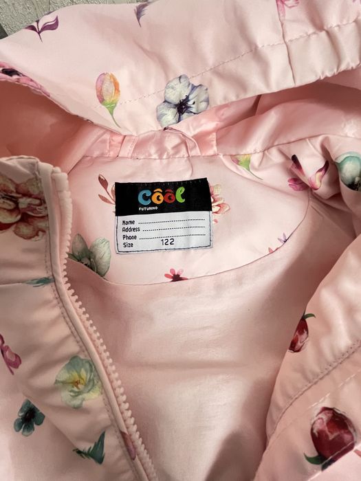 Продам курточки для девочки все за 5000 тг