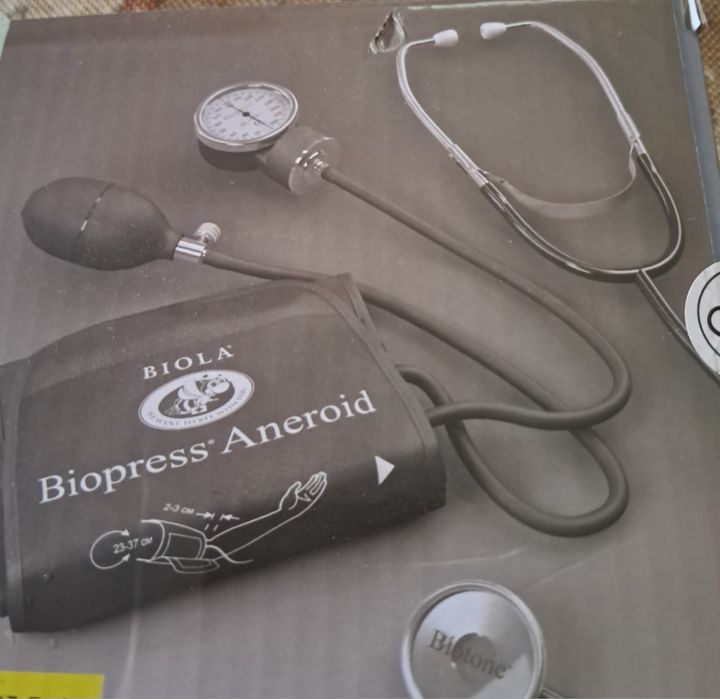 Продам тонометр в идеальном состоянии